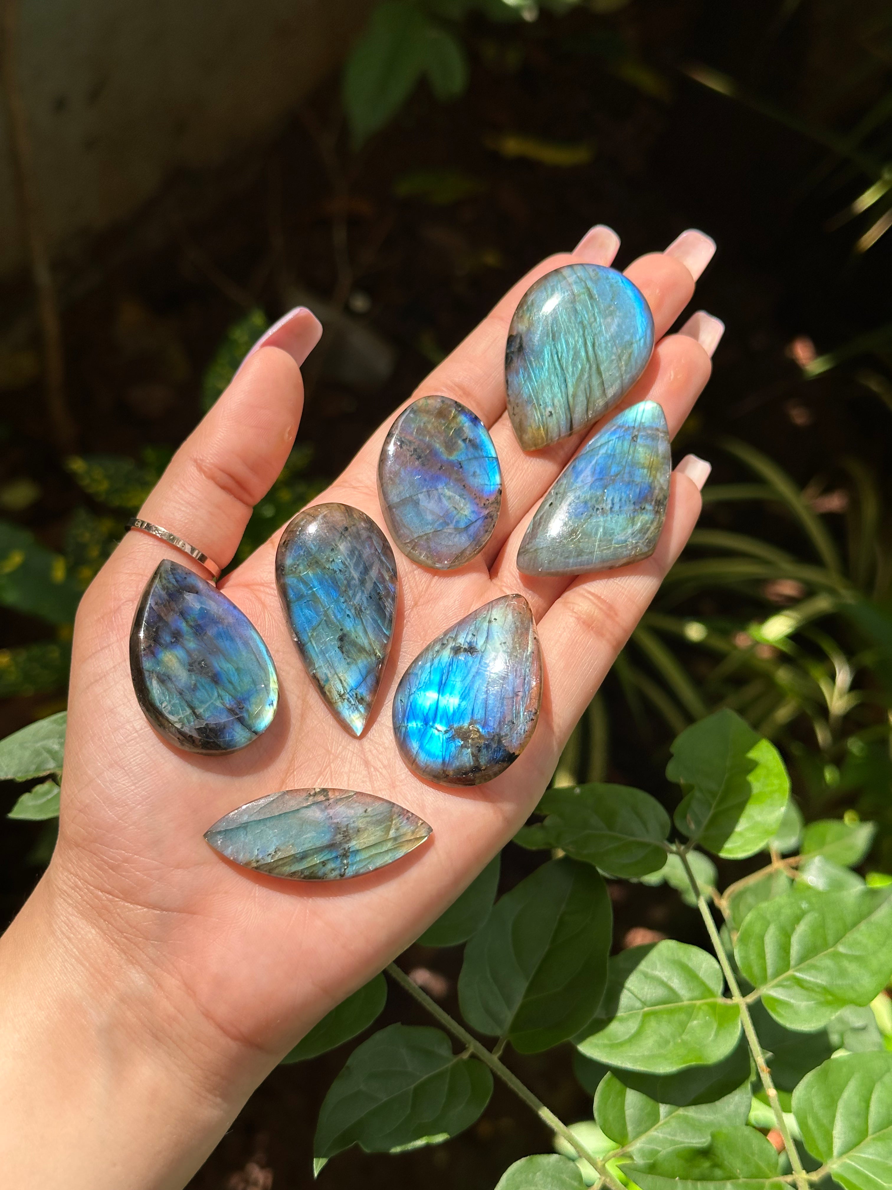 Cabochon