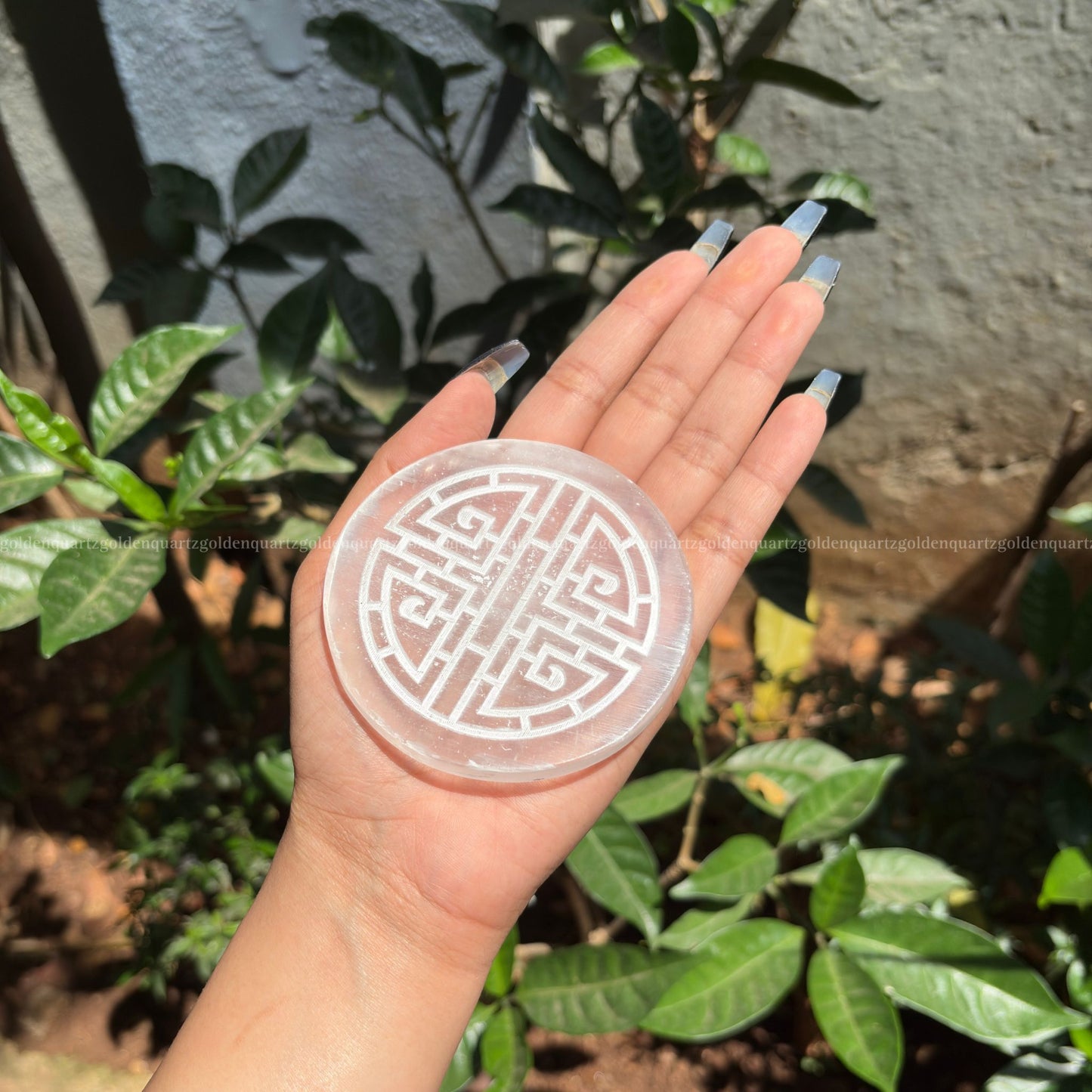 Shou Sign ( White Etched ) - Golden Quartz