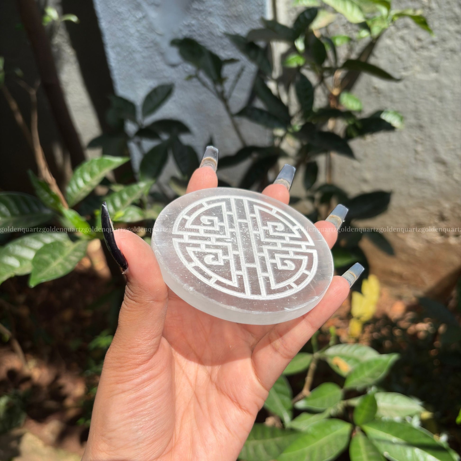 Shou Sign ( White Etched ) - Golden Quartz 