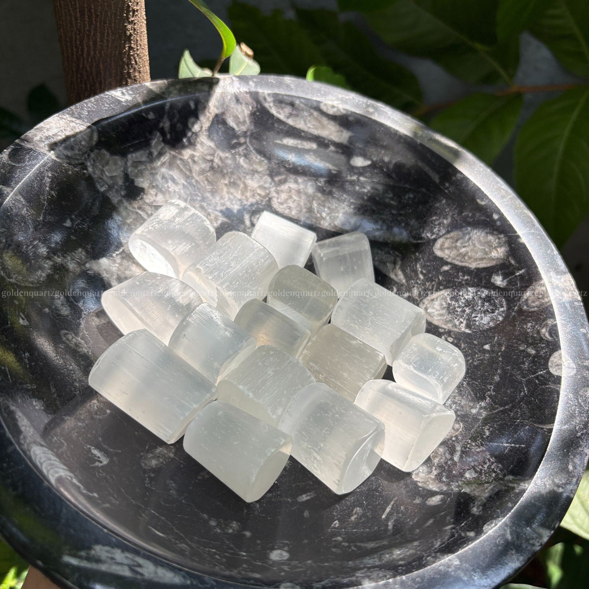Selenite Tumble Stone - Golden Quartz 