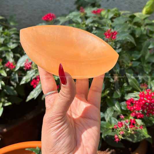Selenite Bowl Leaf 4 Inch (Peach/ Orange) - Golden Quartz 