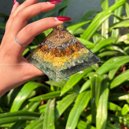 Money Magnet Orgonite/Orgone Pyramid For Wealth & Health. - Golden Quartz 