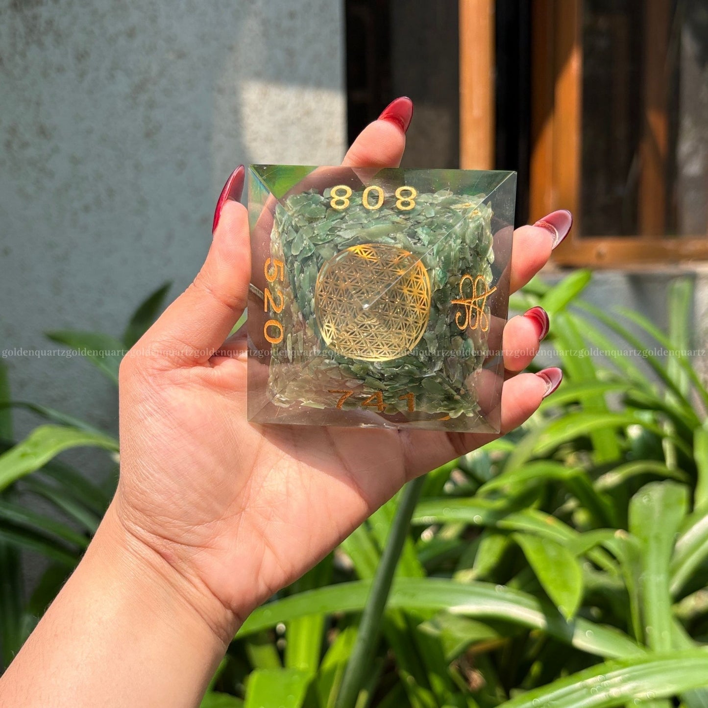 Green Aventurine Flower Of Life Copper Disk Zibu Signs Orgonite /Orgone Pyramid For Money & Growth - Golden Quartz 