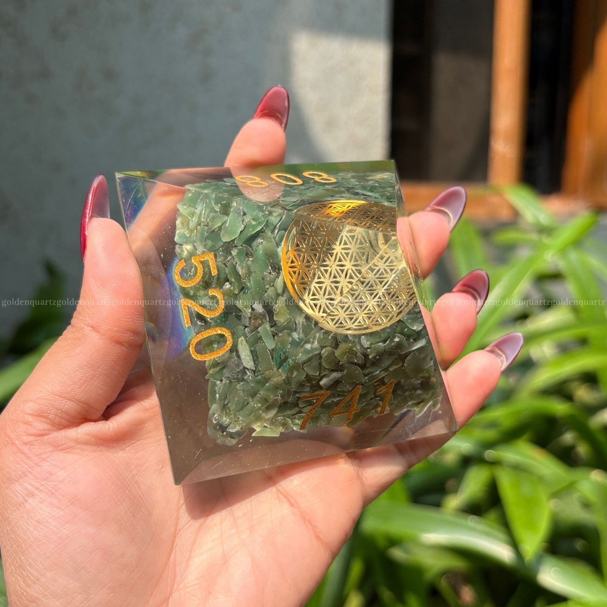 Green Aventurine Flower Of Life Copper Disk Zibu Signs Orgonite /Orgone Pyramid For Money & Growth - Golden Quartz 