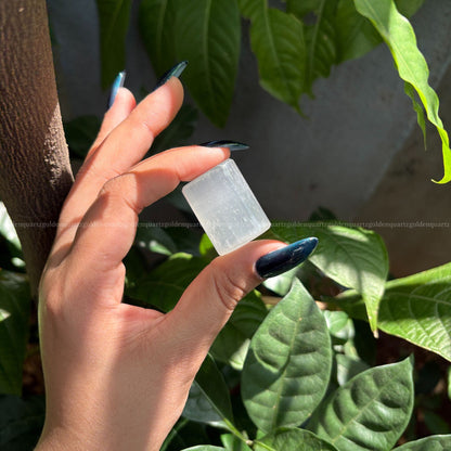Selenite Tumble Stone - Golden Quartz 